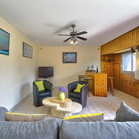 Avel Moor - Snr100 By Interhome